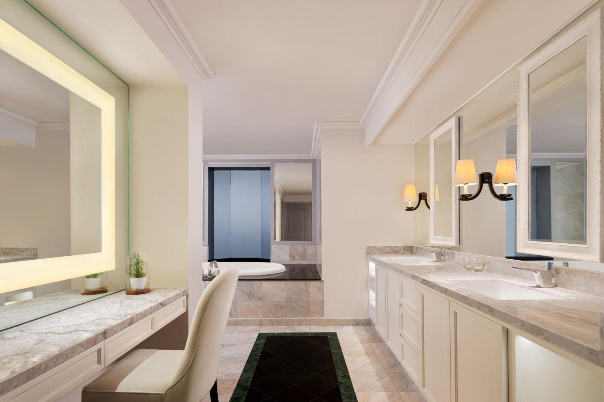 Jw Marriott 5* Surabaya